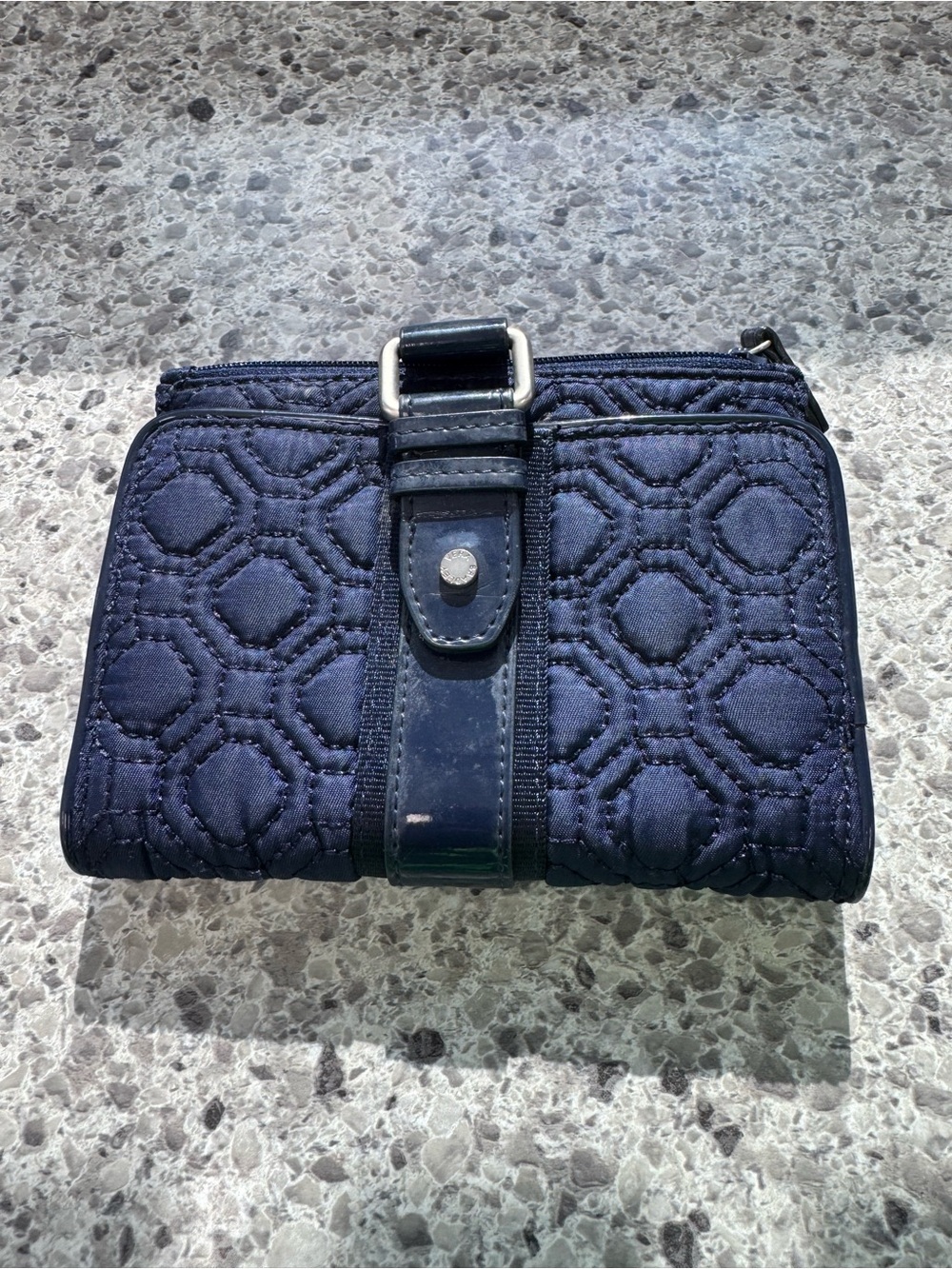 VERA BRADLEY Classic Navy Blue Quilted Cotton Wallet - Picture 2 of 5